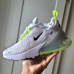 Nike Air Max 270 women's sz 7.5